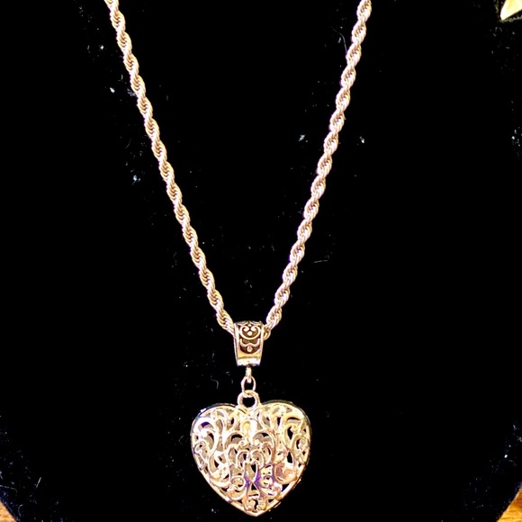 24” Beautiful Silver Rope Chain with Heart!!!! - Picture 5 of 11